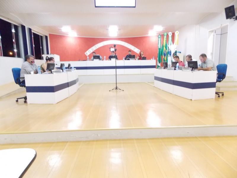 SOLICITAÇÕES E PEDIDO DE INFORMAÇÃO É APROVADO NO PLENÁRIO DA CÂMARA